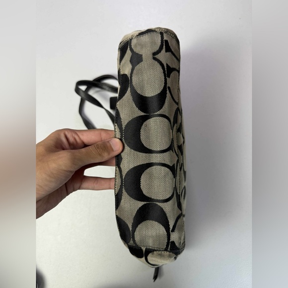 Coach shoulder bag- black and gray - Picture 13 of 16